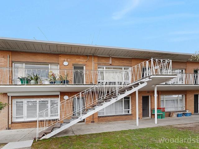 5/132 Tennyson St, Essendon