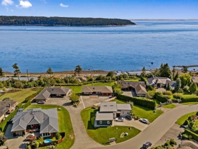 513 Ash St, Campbell River, BC, V9W 5L8 Luxury House for sale | Listing ID 1032 | Royal LePage Carriage Trade Luxury Properties
