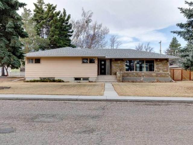 513 Memorial Avenue, Vulcan, AB, T0L 2B0 house for sale | Listing ID A2321 | Royal LePage