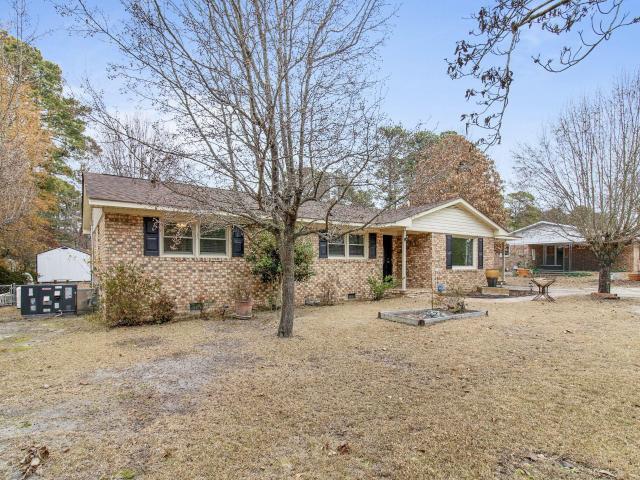 513 NW Maxine Street