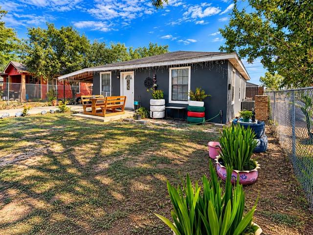 513 Santa Monica Street