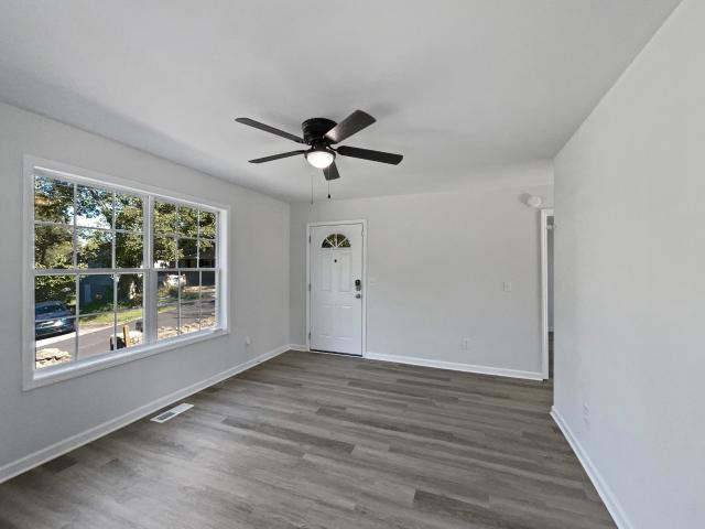 513 W 5th St
