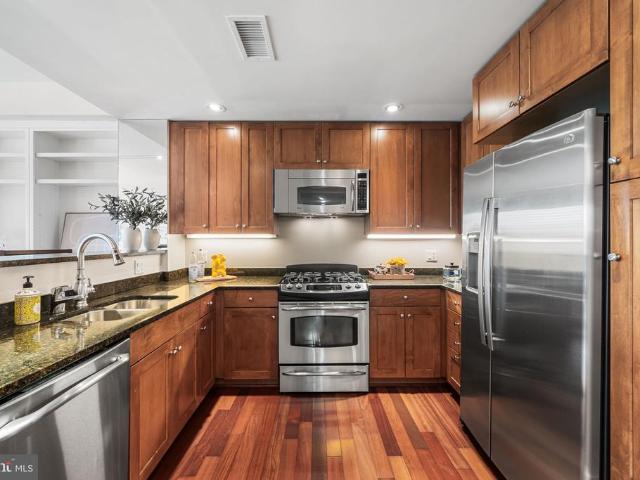 513 W Broad Street # 412