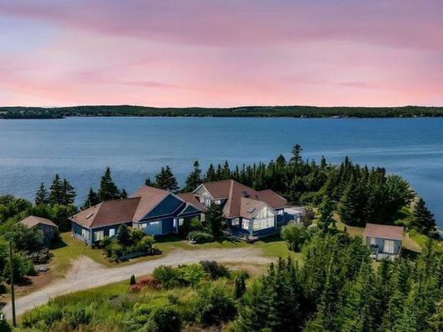 5145 Highway, Three Fathom Harbour, NS, B0L 2L0 house for sale | Listing ID 202619 | Royal LePage