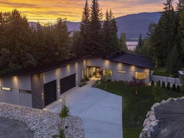 5147 Sunset Drive, Eagle Bay, BC, V0E 1T0 Luxury House for sale | Listing ID 10398 | Royal LePage Carriage Trade Luxury Properties