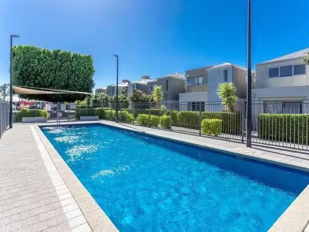 5/148 154 Railway Parade, Queens Park, WA 6107