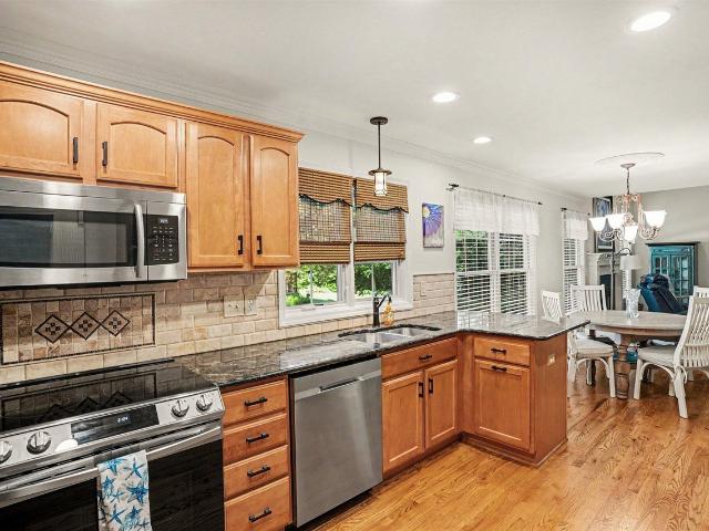 514 Brooks Hollow Court