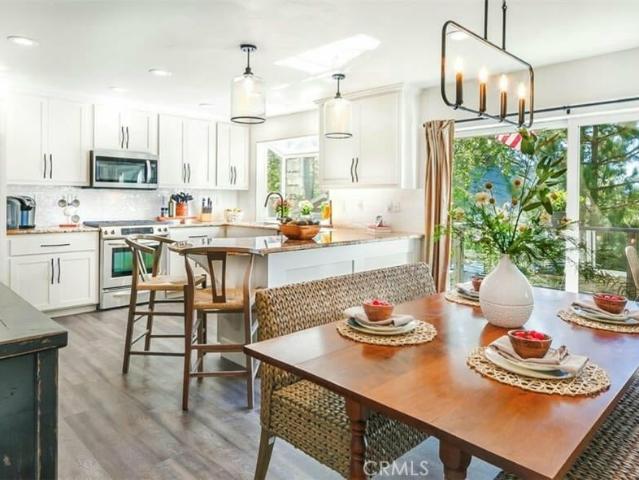 514 Emerald Dr, Lake Arrowhead, CA