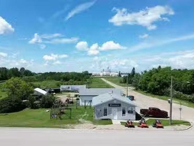 514 Ellice Street, Moosomin, SK, S0G 3N0 commercial for sale.