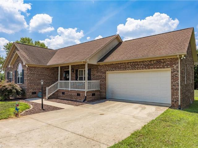 514 Honeysuckle Ridge