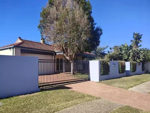 514 Oxley Drive, RUNAWAY BAY, QLD 4216 House for Rent