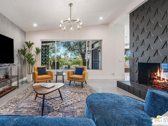5155 E Bobolink Lane