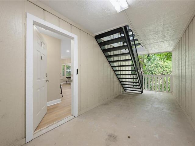 5159 Roswell Road 59 1