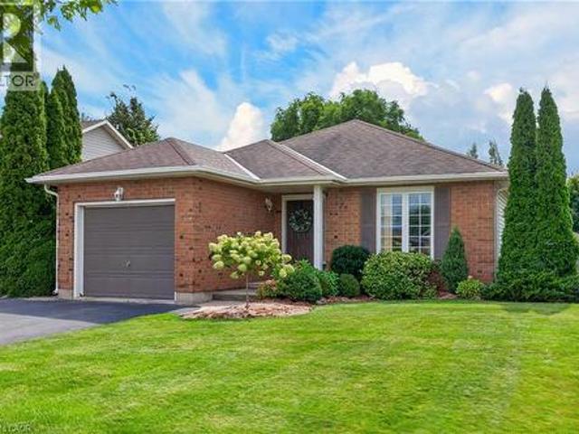 5150 Meadowood Lane, Beamsville, ON, L3J 0J8 house for sale | Listing ID 40864 | Royal LePage