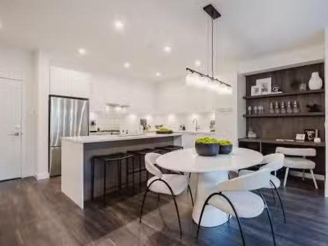 515 32174 George Ferguson Way, Abbotsford, BC, V2T 0L3 Singl.