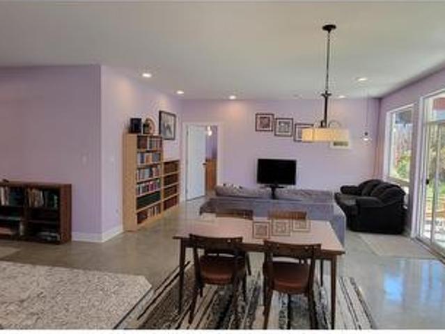 515 9Th Avenue, New Denver, BC, V0G 1S0 house for sale | Listing ID 10367 | Royal LePage