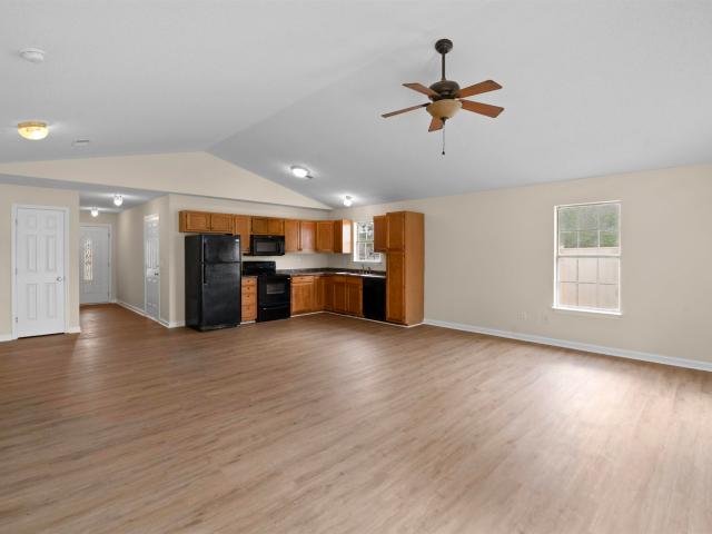 515 Climbing Rose Court