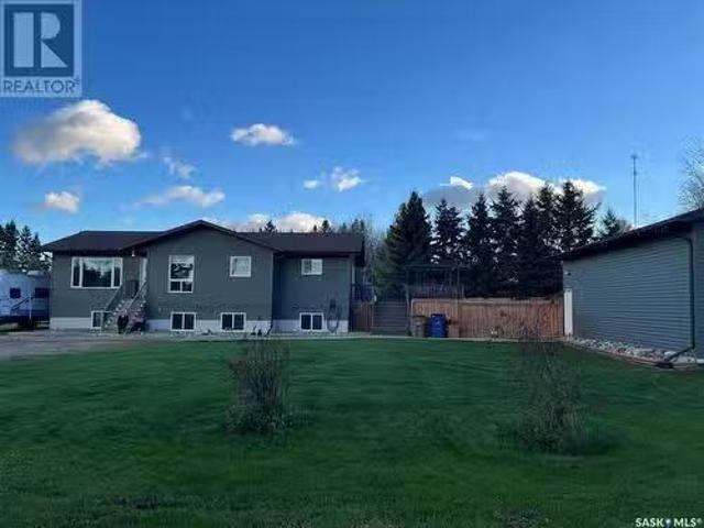 515 Forbes Street, Big River, SK, S0J 0E0 house for sale Li.