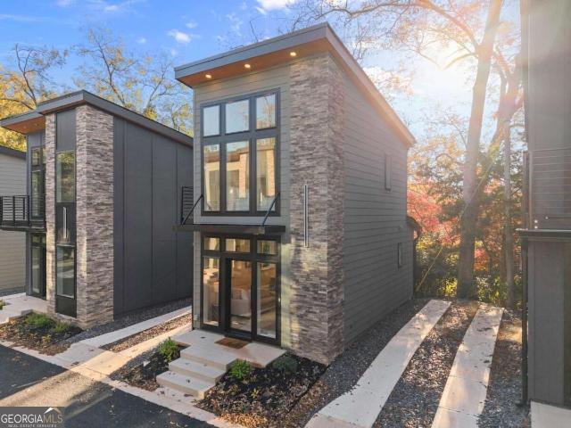 515 Nightfire Court SW