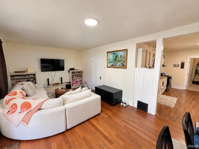 515 W Jackson Street