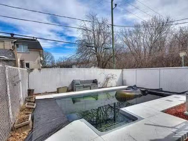 5165 Av. De Cannes, Laval Chomedey, QC, H7W 1N4 house for.