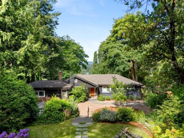 5168 Santa Clara Ave, Saanich, BC, V8Y 1W4 house for sale | Listing ID 1049 | Royal LePage
