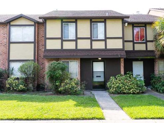 5161 Picadilly Circus Ct, 3 beds, 3 full baths