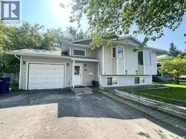 516 5Th Avenue W, Meadow Lake, SK, S9X 1A9 house for sale L.
