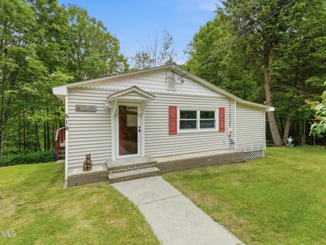 516 Coolidge Hill Road