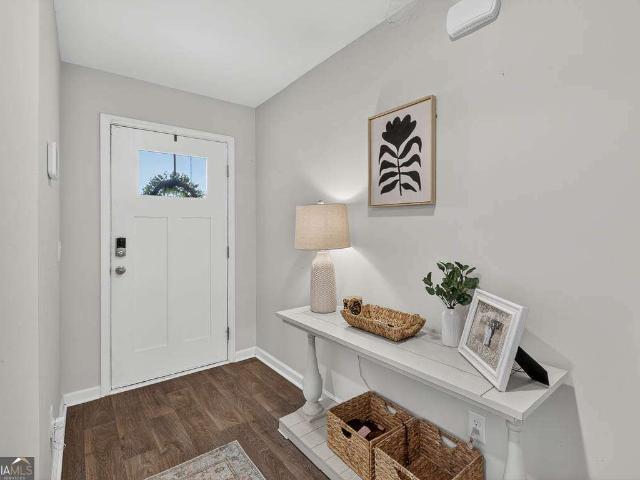 516 Autumns Wood Circle W