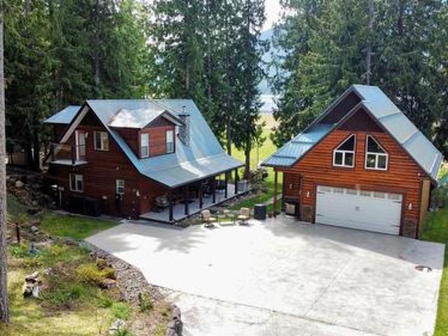 516 Bayview Road, Nakusp, BC, V0G 1R1 house for sale | Listing ID 10387 | Royal LePage