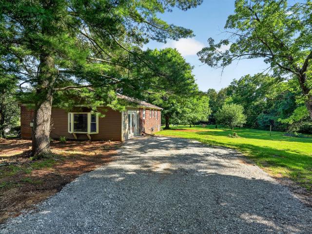 516 Heather Dr