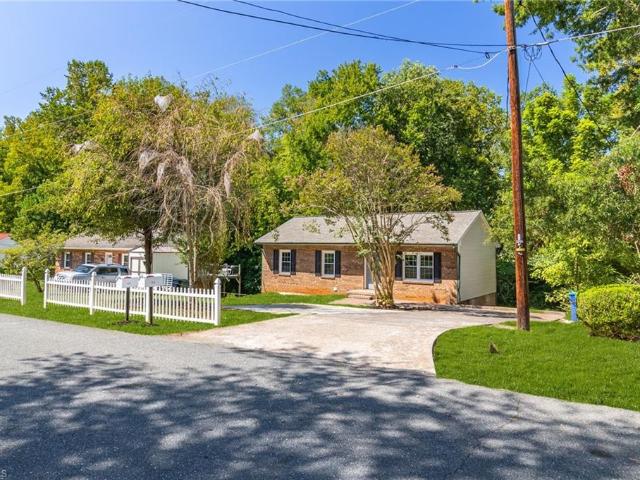 516 Heatherton Lane