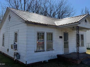 516 Highland Street