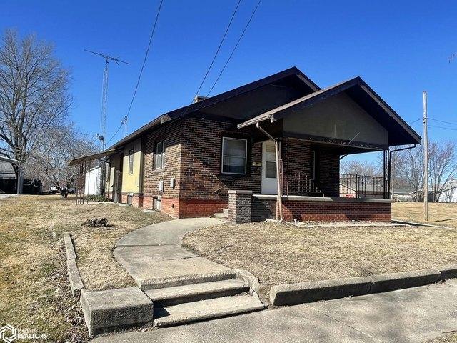 516 N 8th St, Centerville, IA 52544