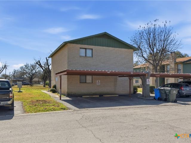 516 N King Street 301