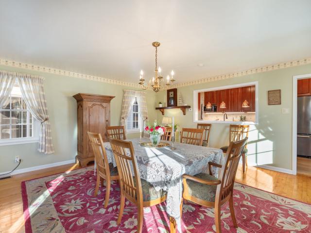 516 W 2nd Street