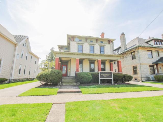 516 W Washington Street