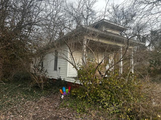 516 W Elm Street