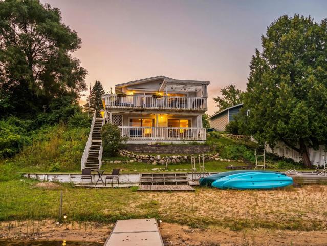 5176 Highland Drive