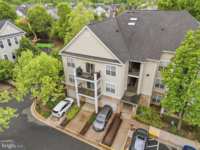 5172 William Colin Ct, Unit A, Centreville, VA 20120 | MLS #VAFX2304