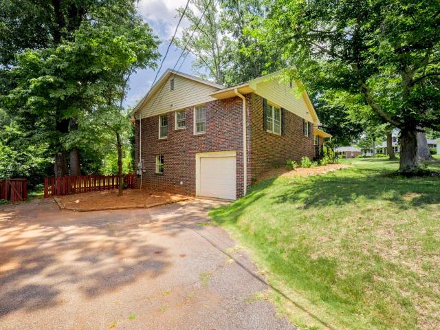 517 Dellwood Drive