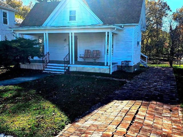 517 E 2nd S St, Carlinville, IL 62626 | MLS #CA1033