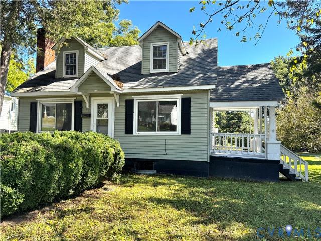 517 E Virginia Ave, Crewe, VA 23930 | MLS #2531