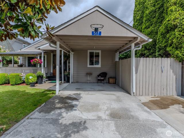 517 E Hazel Avenue