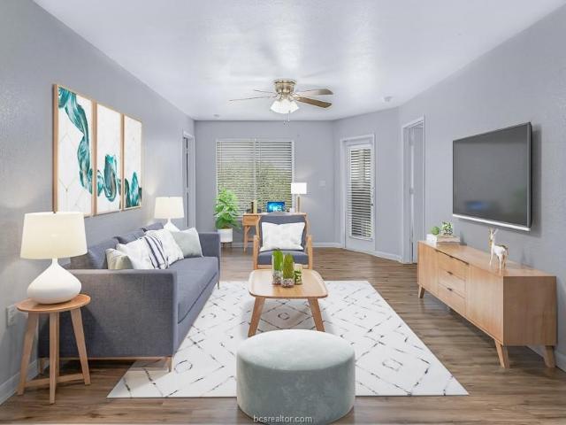 517 Southwest Parkway 301