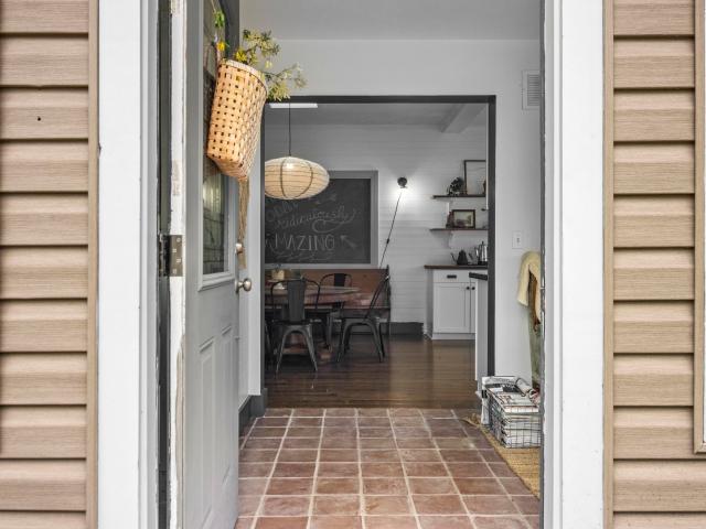 517 Spruce # Lot: 325