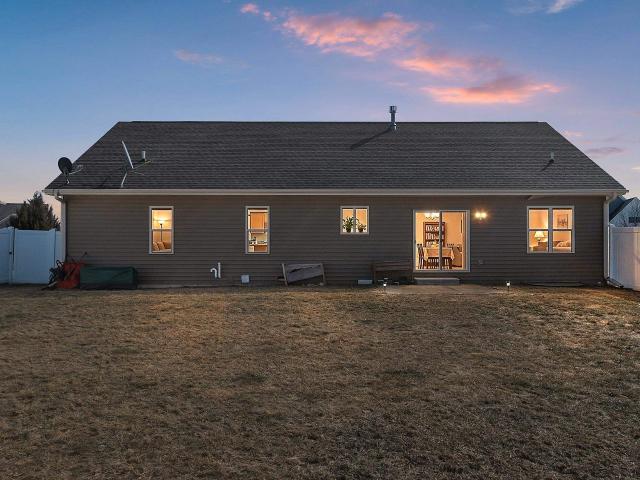 517 pebblestone circle