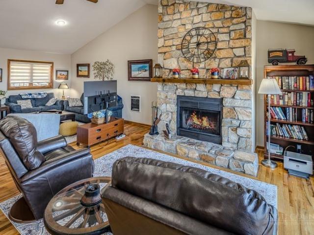 517 Pine Ridge Road