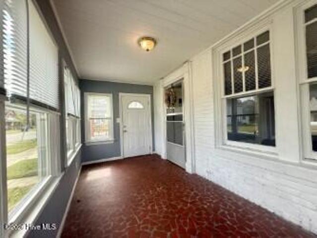 517 W North Street W